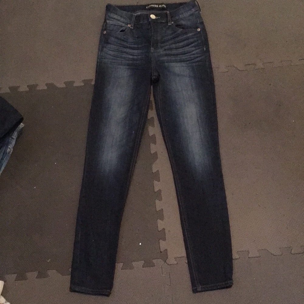 dark wash skinny jeans